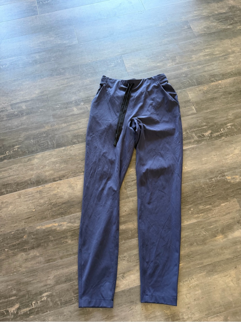Lululemon dropt pant size 4